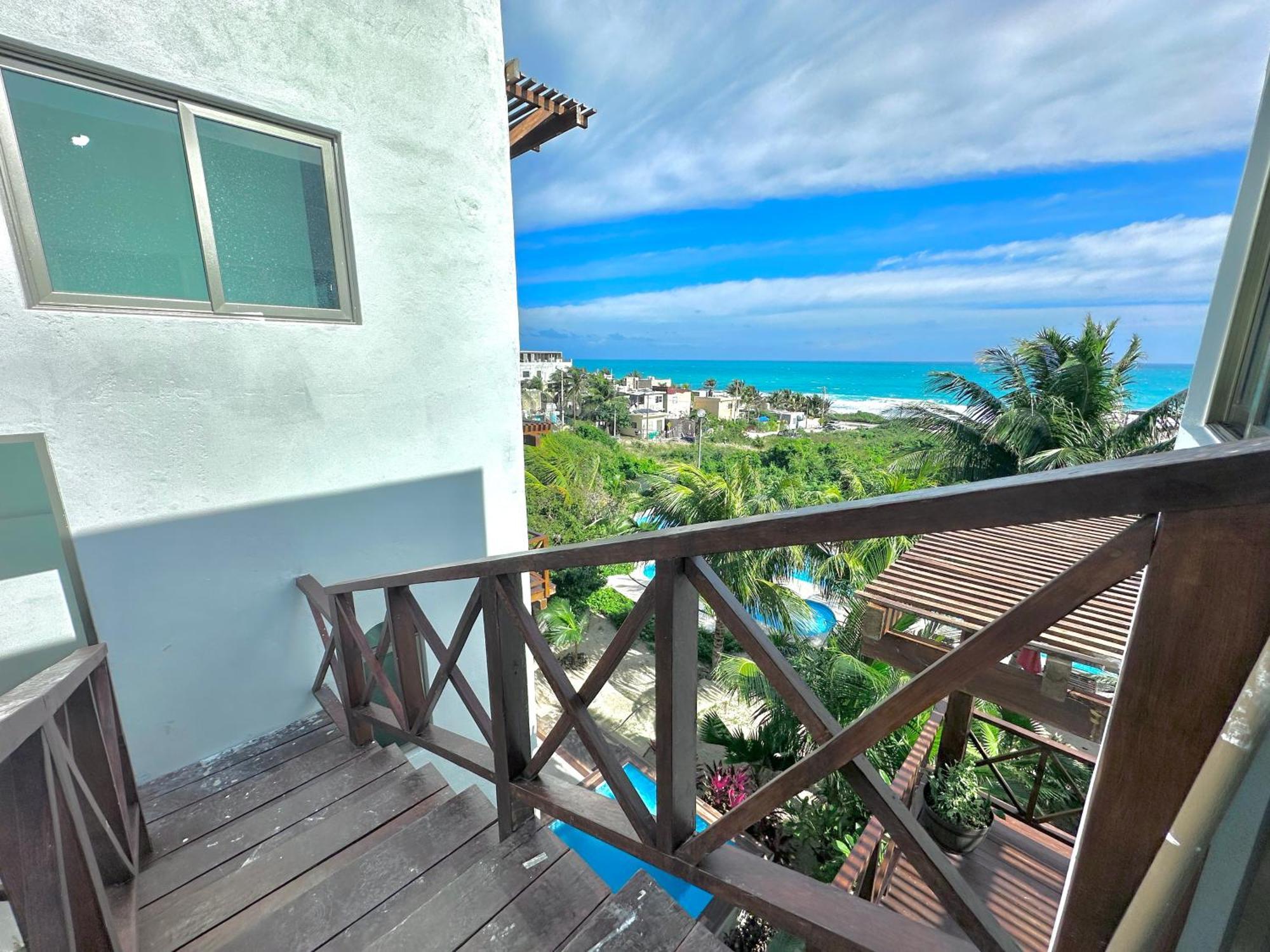 Villas Amanecer By Andiani Travel Isla Mujeres Exterior photo