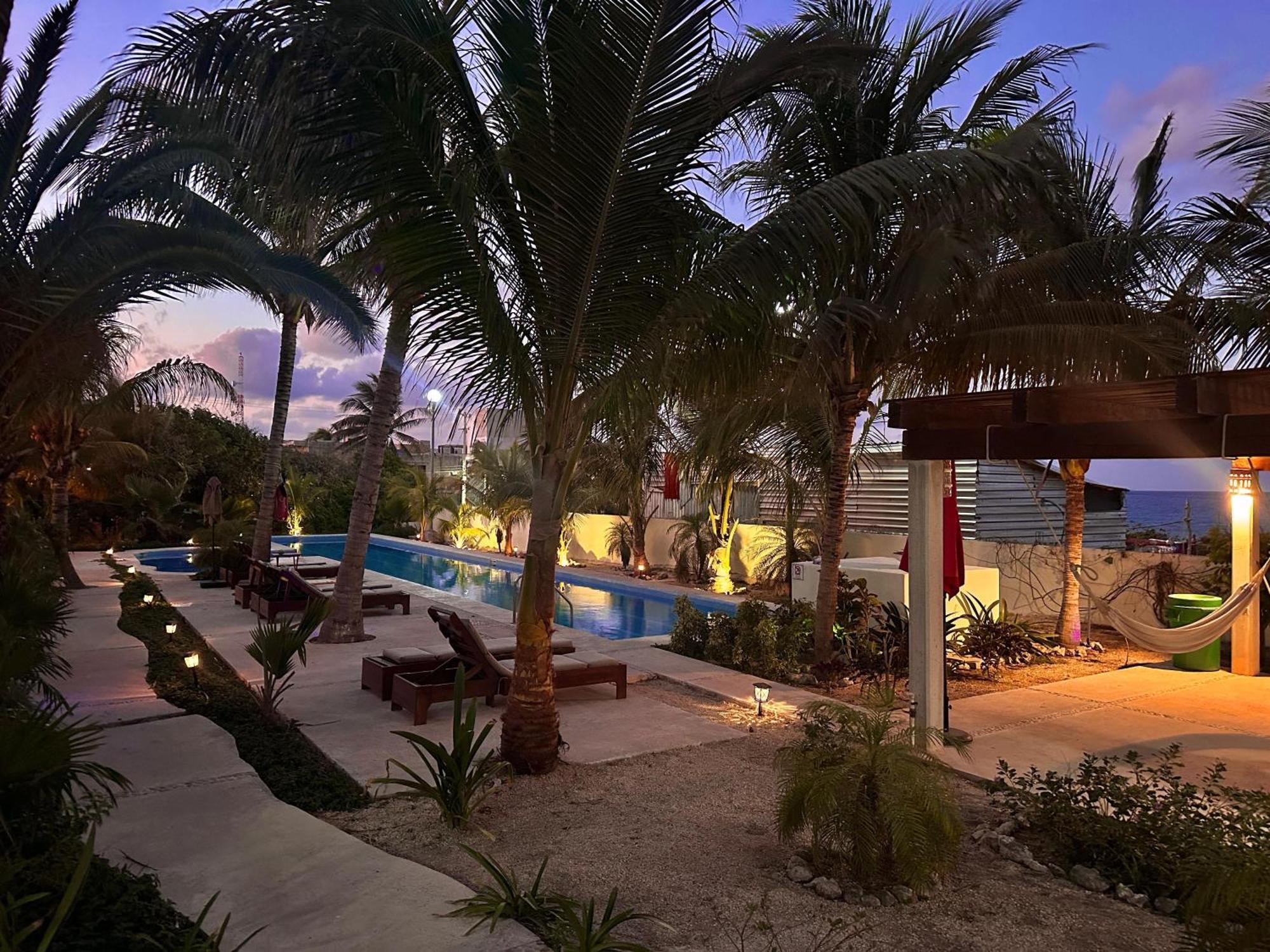 Villas Amanecer By Andiani Travel Isla Mujeres Exterior photo