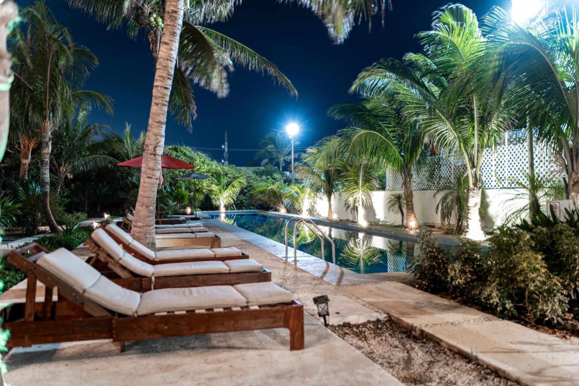Villas Amanecer By Andiani Travel Isla Mujeres Exterior photo